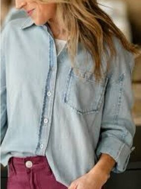 Kut from the Kloth Light Blue Denim Shirt
